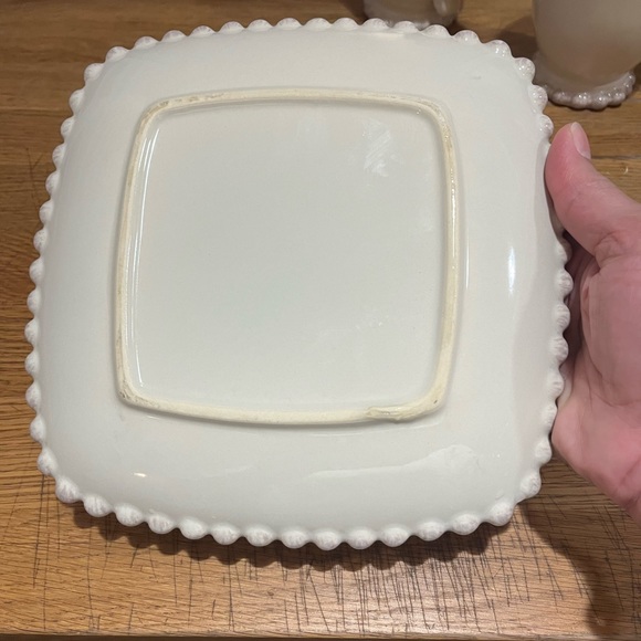 Southern Living Villa Cream Salad Plates Set of 2 - Picture 2 of 3